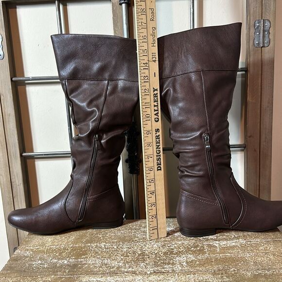 Boots new size 8.5 - Picture 5 of 6